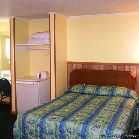 Sea Hawk Oceanfront Motel Myrtle Beach Rom bilde